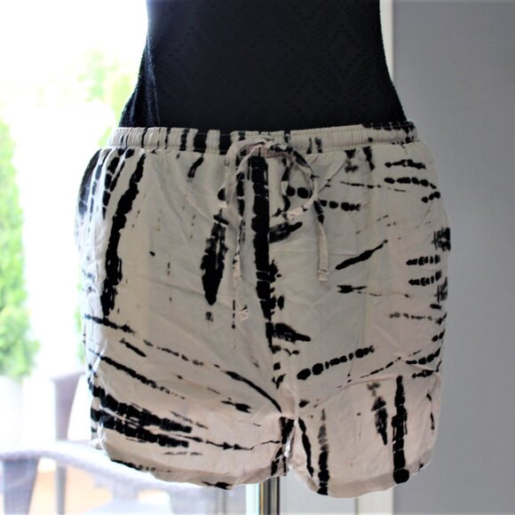 Catalina Women's Black One Piece Swimsuit 2X (18W-20W) - Picture 2 of 8